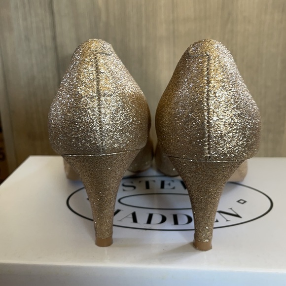 Gold Glitter Steve Madden Heels - Picture 3 of 7